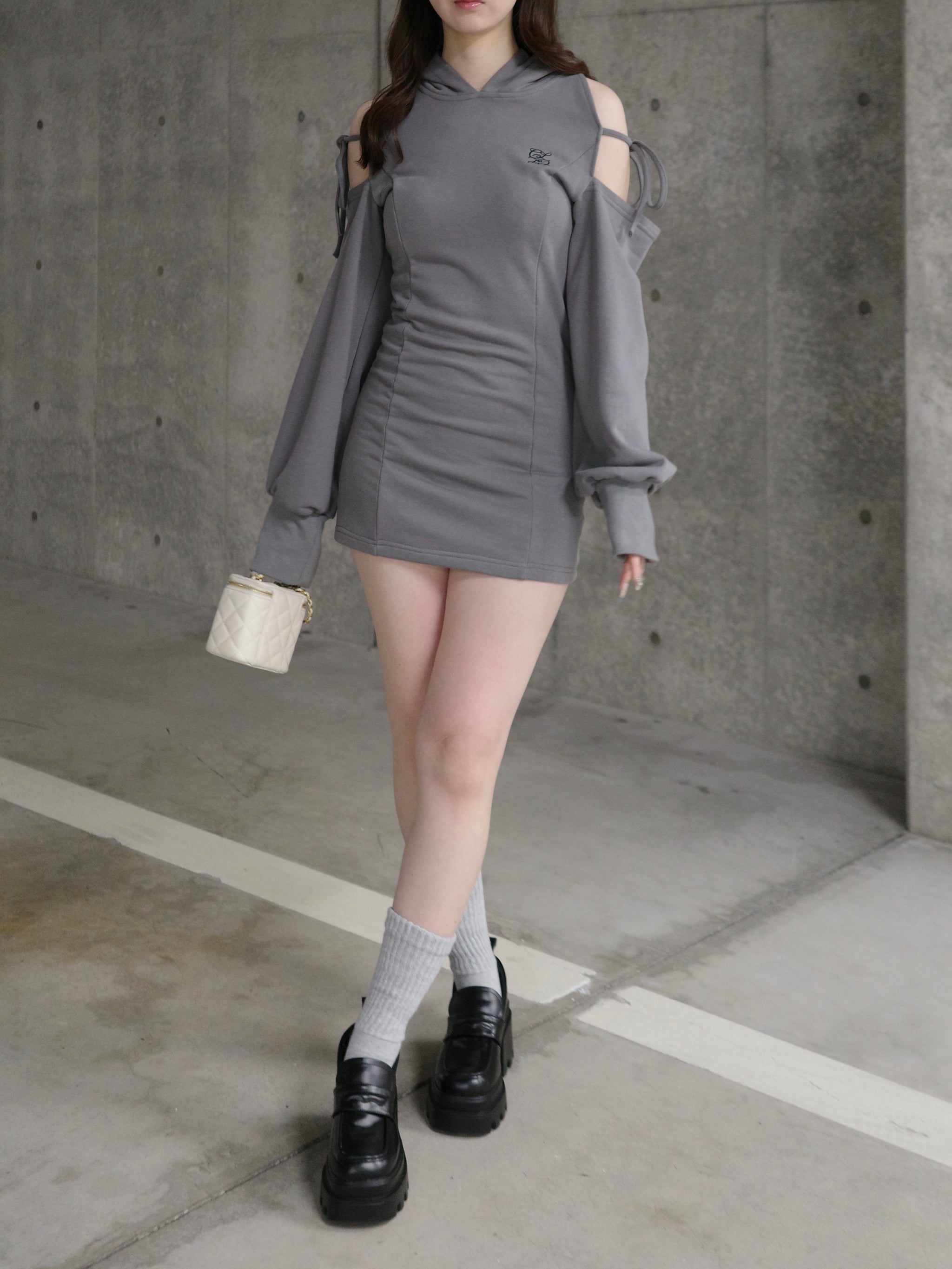 最後の再入荷】リボンショルダースウェットワンピース – Ciel