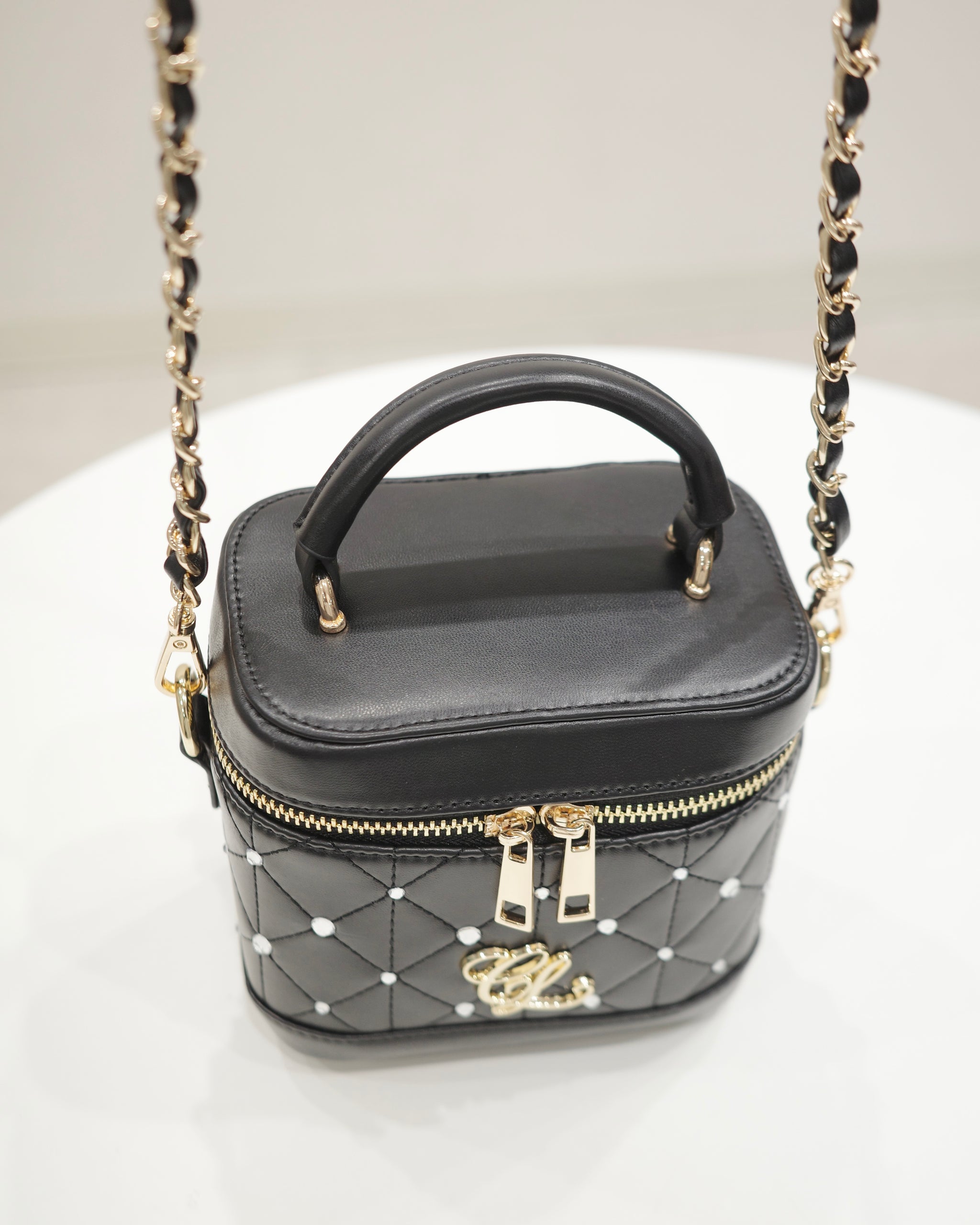 キルティングデザイン　バニティ　バッグ　CHANEL キルティングビジューバニティバッグ – Ciel